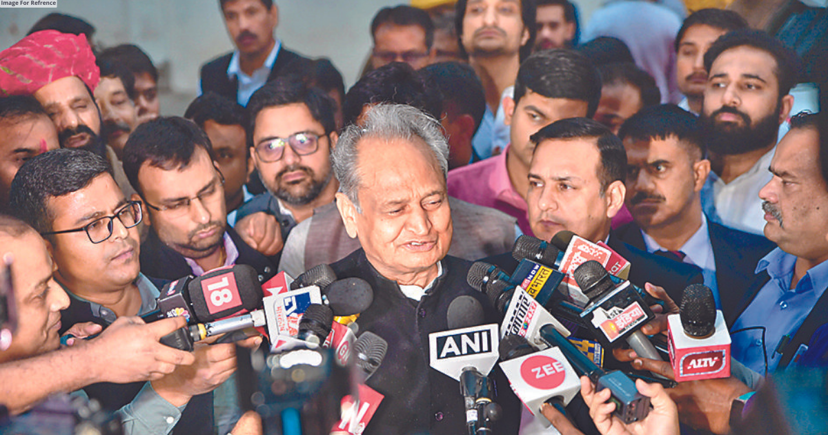 Gehlot extends best wishes to new govt, says he’ll serve people